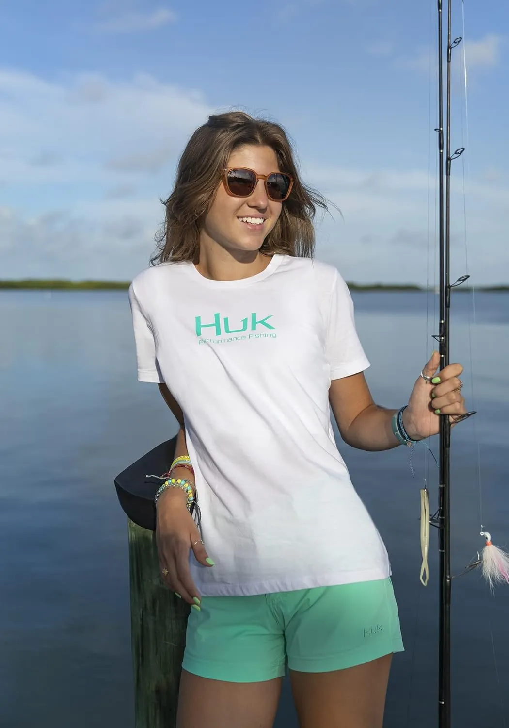 HUK Women's Performance Fishing Crew Tee | Ladies T-Shirt