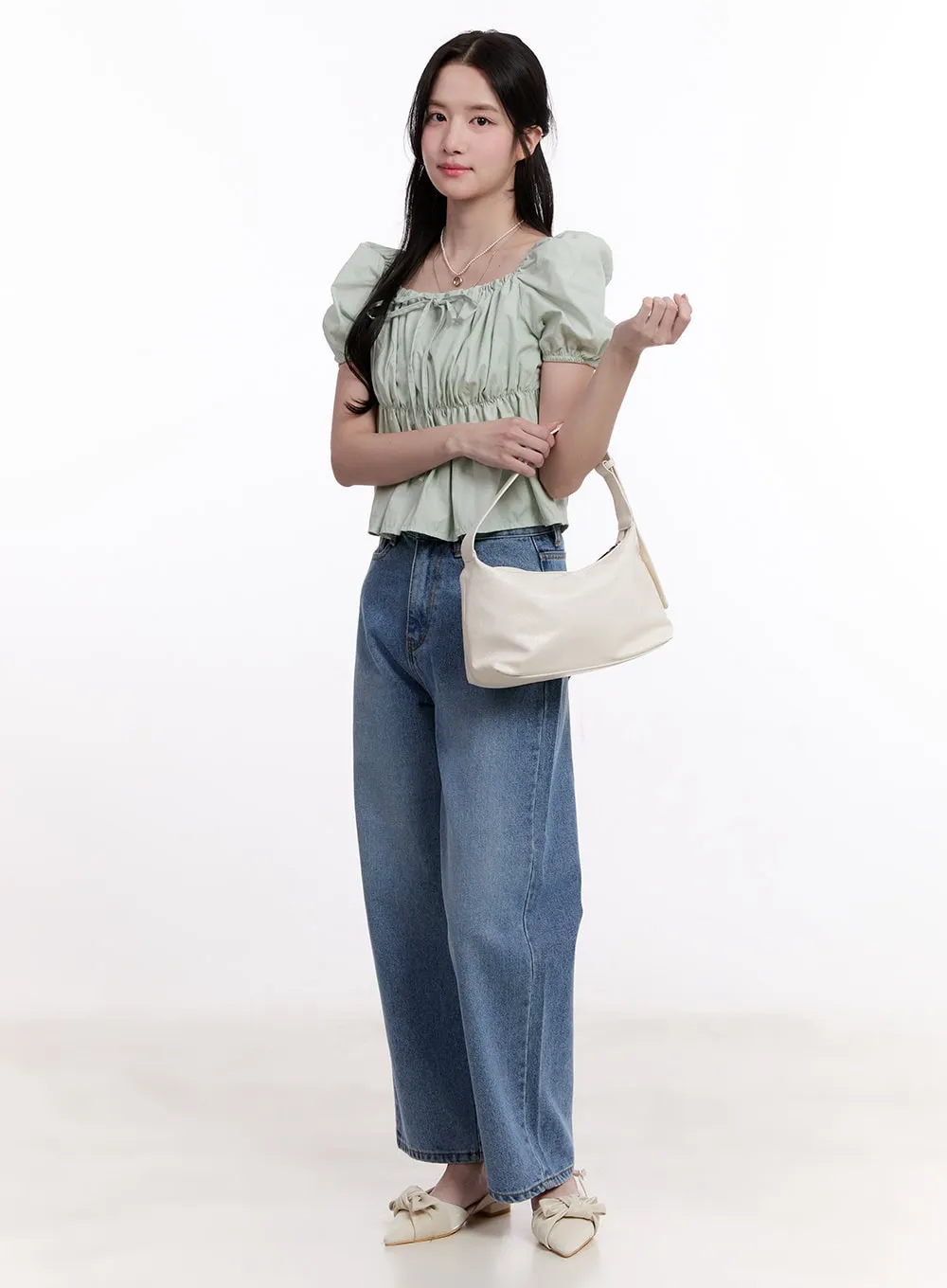 Jamie Comfy Straight-Fit Jeans CM526