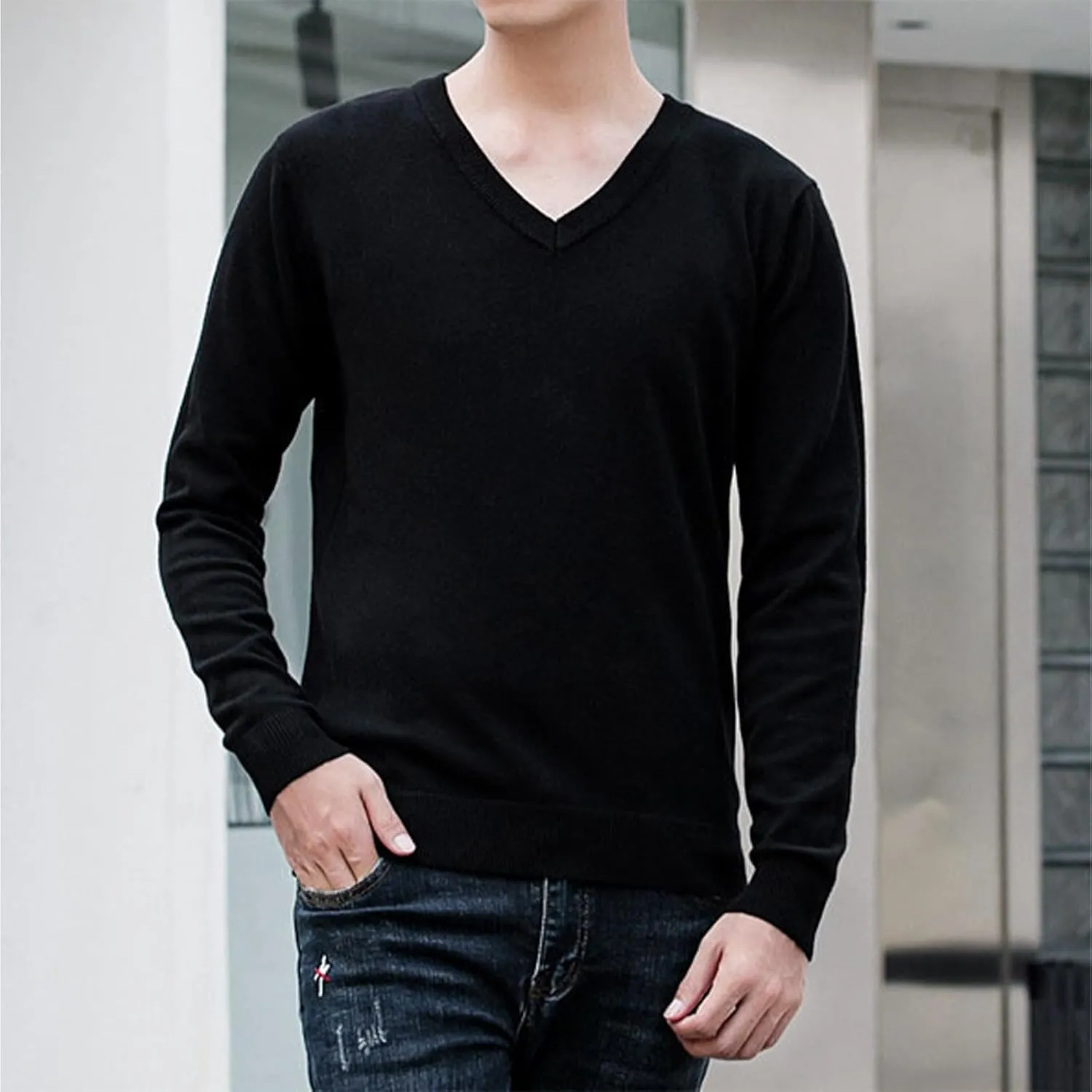 Men's Wool Blend V-Neck Sweater Relaxed Fit Thin Knit Soft Touch Long Sleeve Pullover Fashion Fall Winter Base Shirt