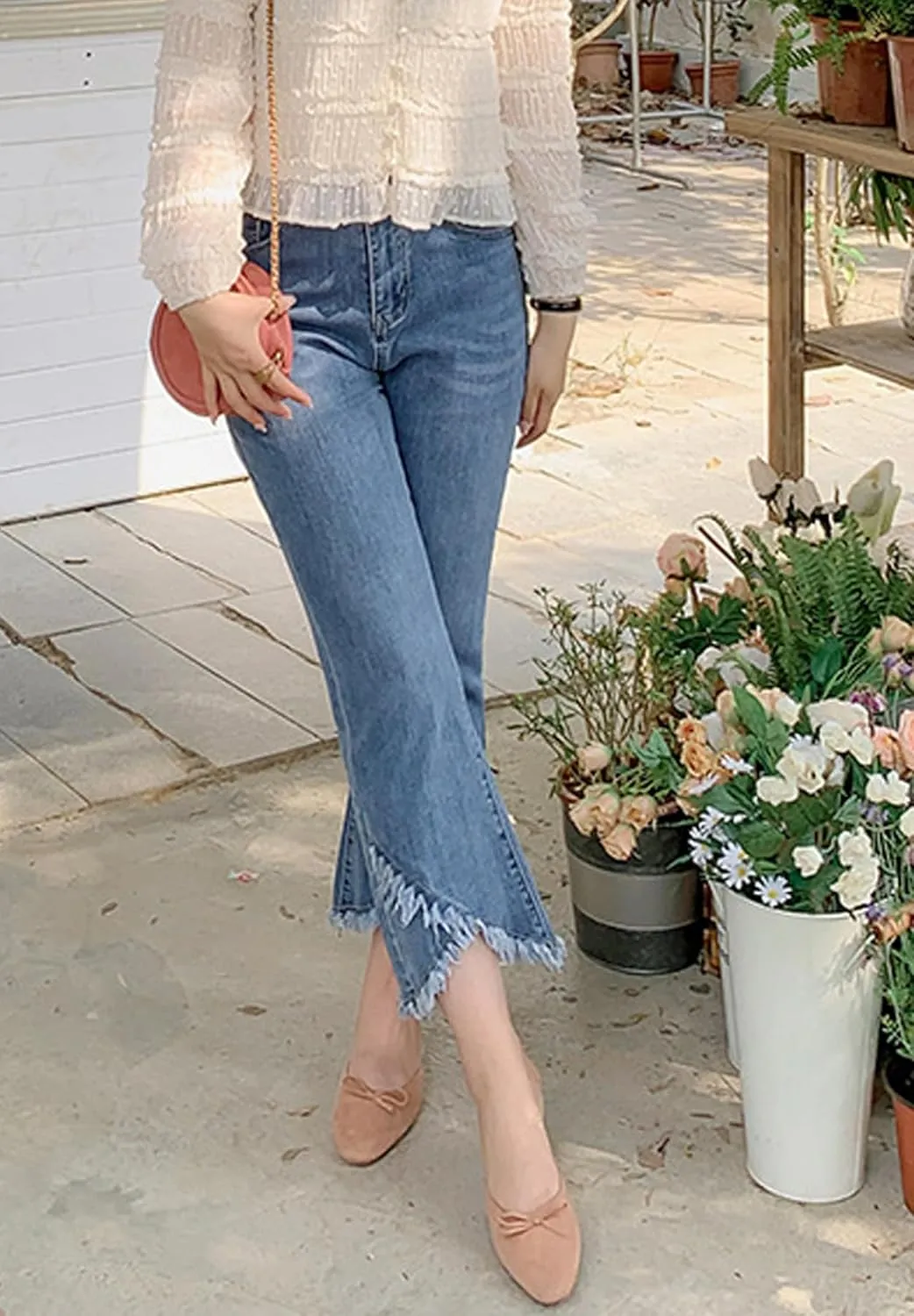 Women Cute Distressed Frayed Jeans High Waisted Stretch Irregular Hem Denim Pants Tassel Fringe Cropped Jeans